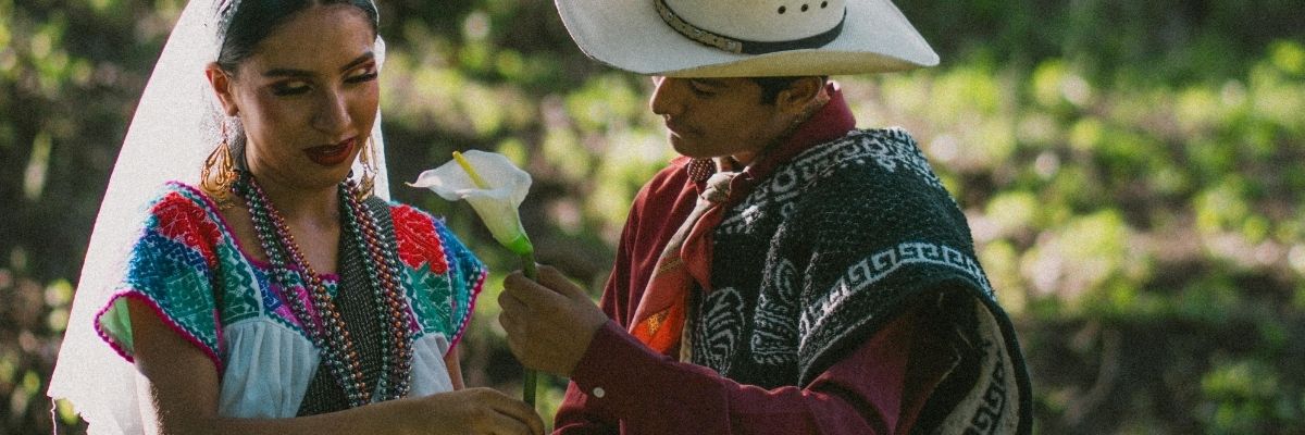 Akdeniz Folklorunda Kadının Yeri ve Temsili