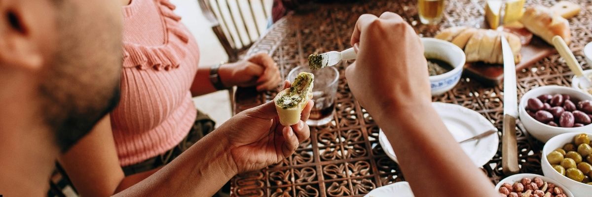 Yaz Sofralarına Özel Serinleten Akdeniz Mezeleri